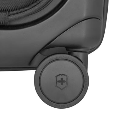 Mythic Frequent Flyer Carry On Spinner Suitcase