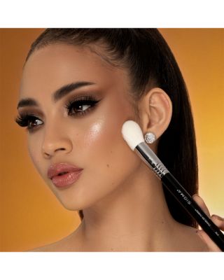 F76 Chiseled Cheek Brush