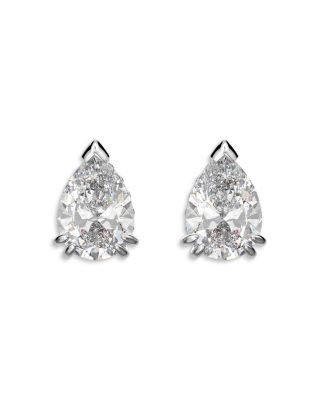 Stilla Stud Earrings