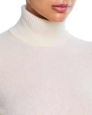 100% Cashmere Turtleneck Sweater - Exclusive