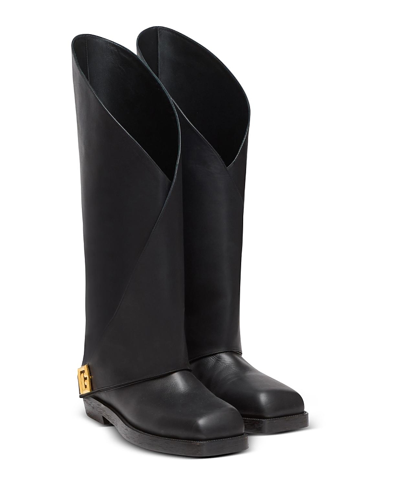 Balmain Twist Flat Leather Boots In Black