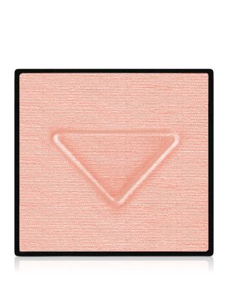 Light Glowing Highlighter Powder