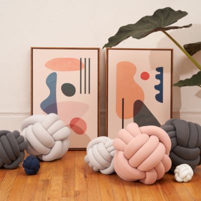 Hugget Weighted Knot Pillow, Large 3 Lb