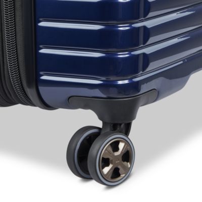 Cruise 3.0 24" Expandable Spinner Suitcase