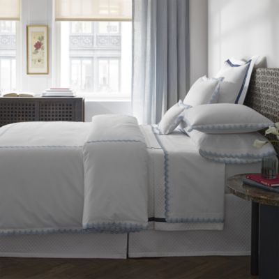 Stella Scalloped Embroidered Standard Sham