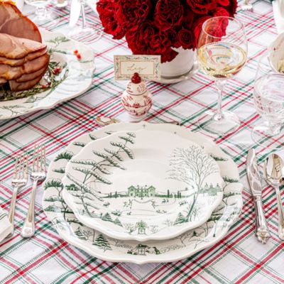Country Estate Winter Frolic 16 Piece Place Setting - Evergreen