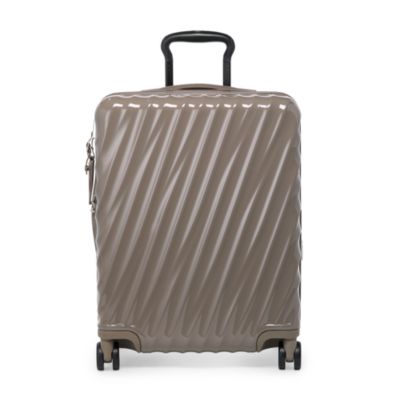 19 Degree Continental Expandable 4-Wheel Carry-On