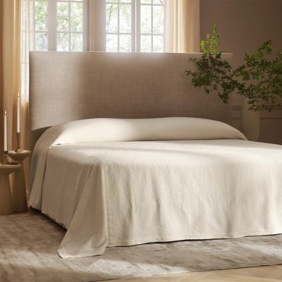 Dappled Vela Classic Coverlet, Full/Queen