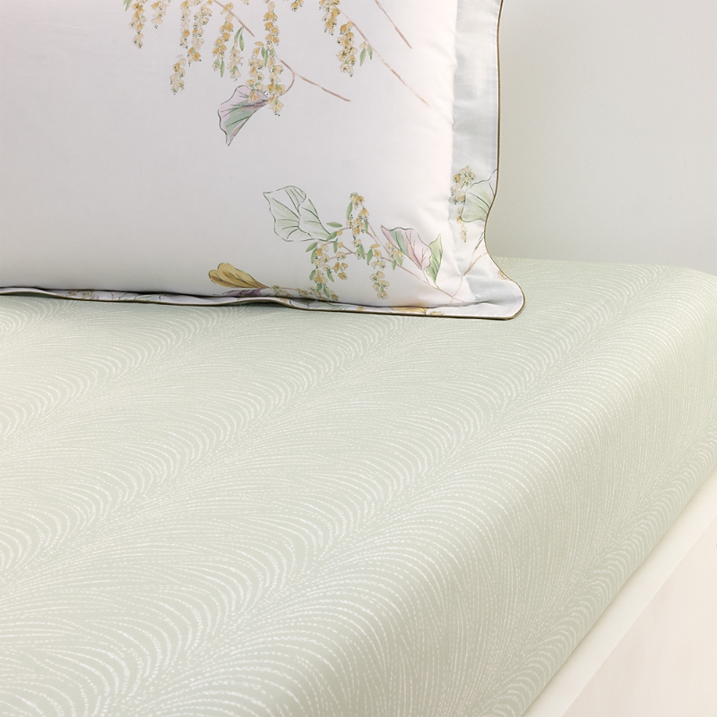 Yves Delorme Pollen Fitted Sheet, Queen In Green