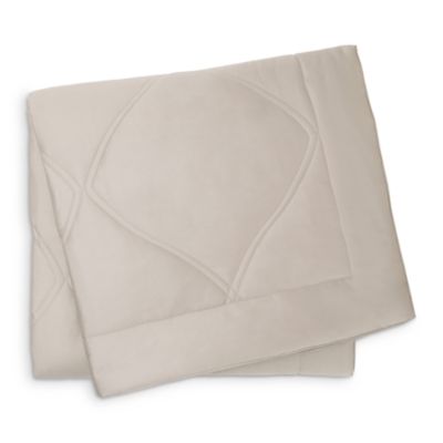 Ripple Light Quilt, King - Exclusive