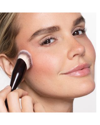 Brush 80 Foundation + Concealer Brush