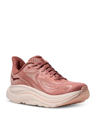 Women&#39;s Clifton 10 Sneakers in Blush