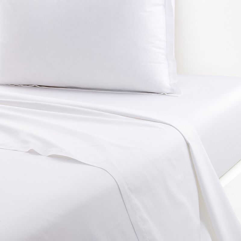 Yves Delorme Batiste Flat Sheet, Queen In White