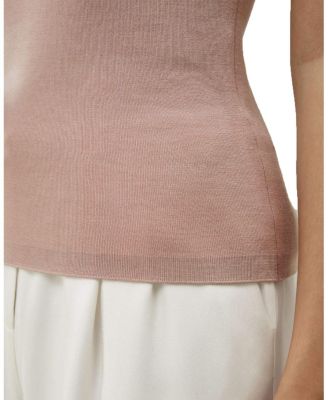 Minimalist Sleeveless Turtleneck Top