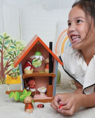 Robin's Nest Box - Ages 3+