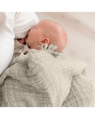 Multi Layer Ombr&eacute; Muslin Blanket