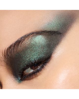 Metallic Eye Shadow