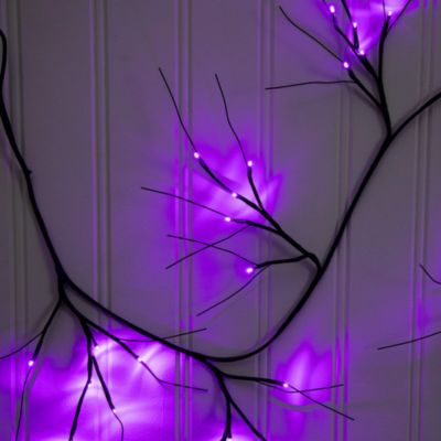 6.5&#39; Pre-Lit Artificial Halloween Black Twig Garland with 48 Purple LED Lights