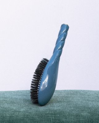 N.01 The Large Universal Shine & Care Hair Brush - Ink Blue