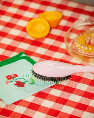 N.02 The Large Essential Care & Detangling Hair Brush - Lilac Pink