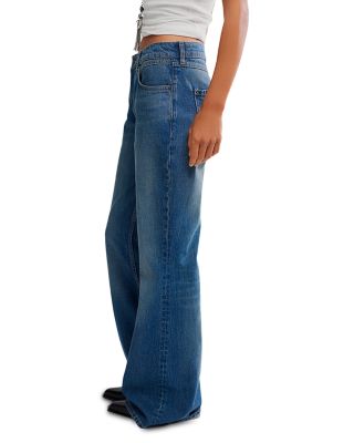 West Coast High Rise Flare Jeans in Humble
