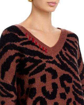 V Neck Animal Print Jacquard Sweater