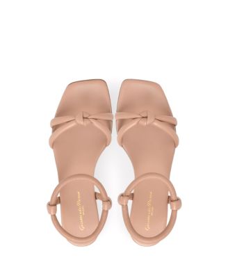  Women's Juno 05 Flats