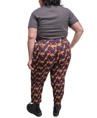  The Empower Slim Crop Pant