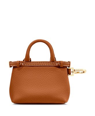 The SABR&Eacute;MOJI™ Petite Palais Charm