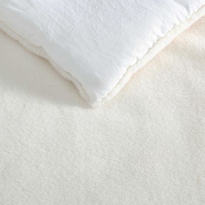 Signature Solid Faux Fur 3 Piece Comforter Set