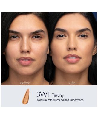 Double Wear Stay-in-Place Liquid Foundation