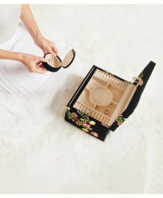 Zoe Medium Jewelry Box