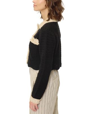 Women's Rose Scallop Edge Sweater