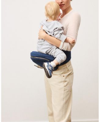  Brio Belt Toddler Carrier