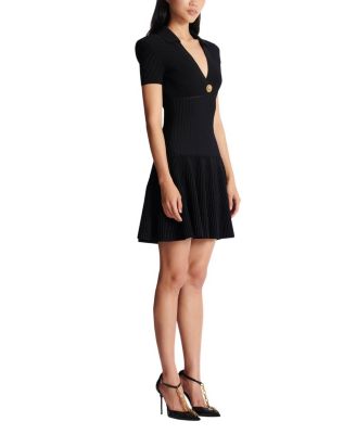 Short Flared Knit Dress