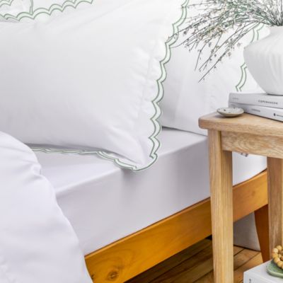 Scallop Edge Sheet Set