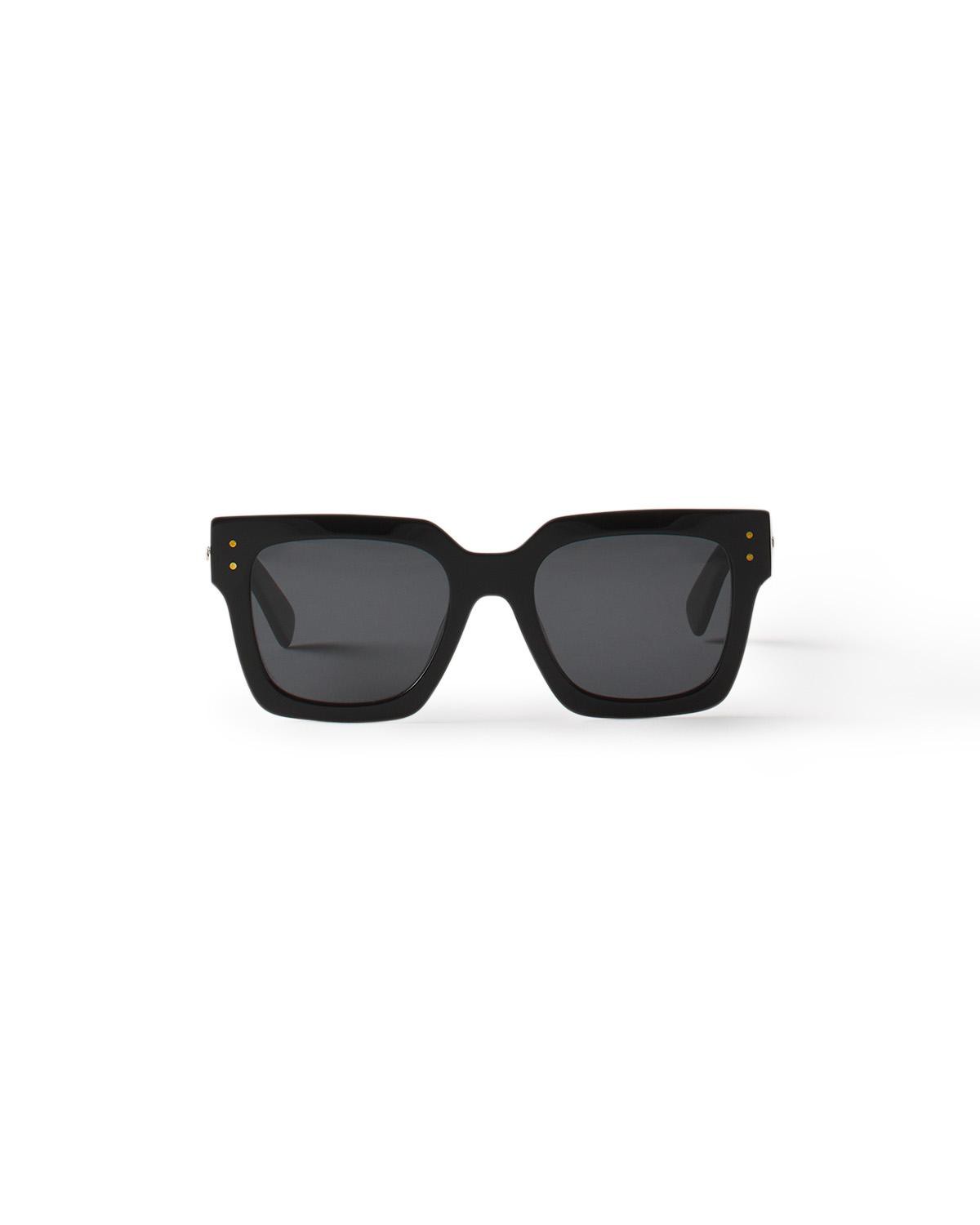 Lanvin Lunettes Maxi Rectangle Lanvin Signature in Black Acetate Frame/Black Lenses.