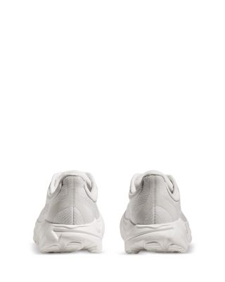 Women's Arahi 8 Running Sneakers