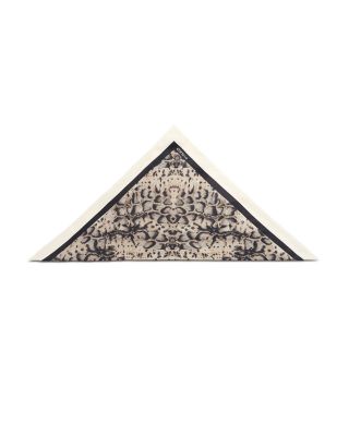 Swing Triangular Scarf