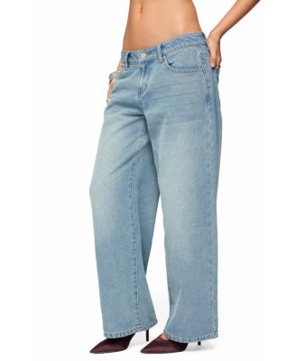 Petite Raelynn Light Rinse Wash Low Rise Baggy Jeans