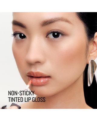 Crushed Oil-Infused Gloss