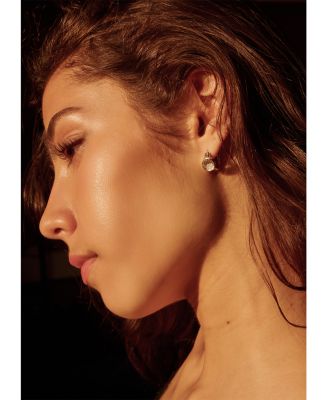 18K White Gold Diamond Neue Shaker Huggie Hoop Earrings