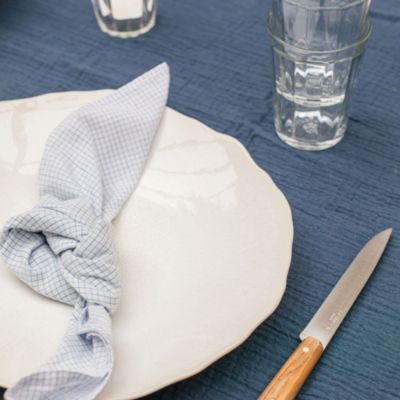 Plume Presentation Plate