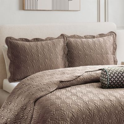 Deco Shell Quilt Set