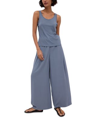 Scoop Neck Sleeveless Silk Top