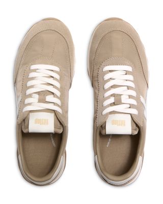 Women's RETRO-Q FF Running Sneakers