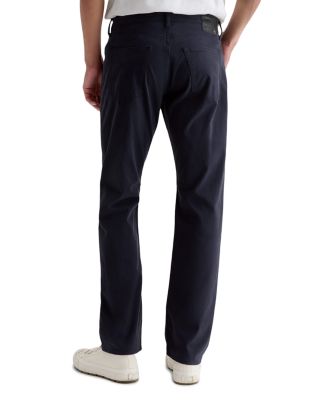 Prot&eacute;g&eacute; Straight Fit Jeans in New Navy