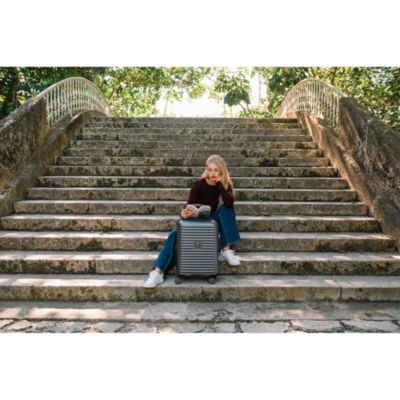 Cruise Luggage Collection