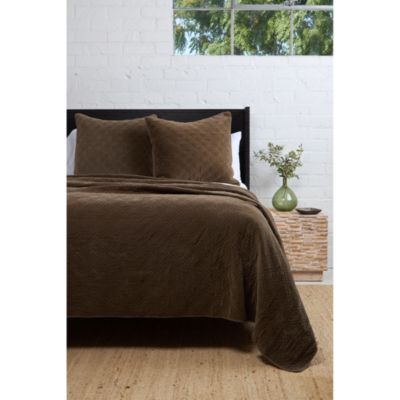 Brussels Velvet Quilted Bedding Collection