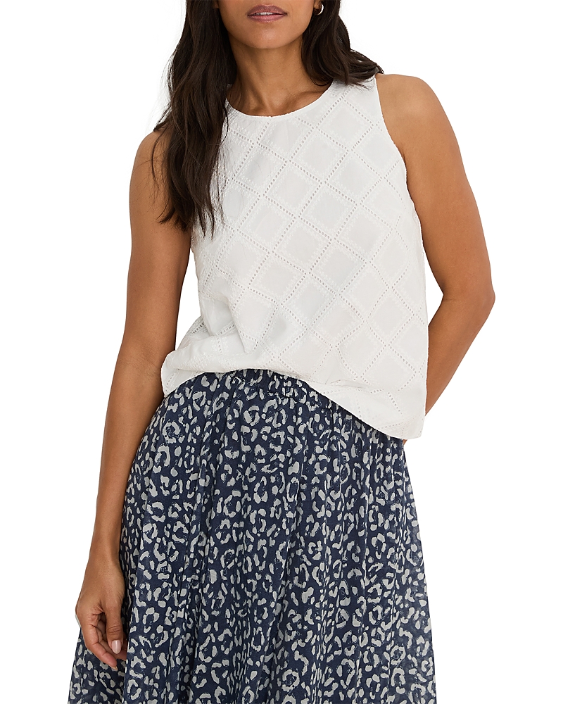 Nic+zoe Diamond Eyelet Top · P/M